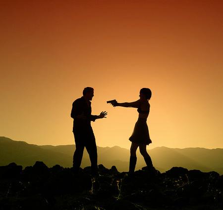 Siluete surprinse de obiectivul aparatului în razele apusului de soare 195500