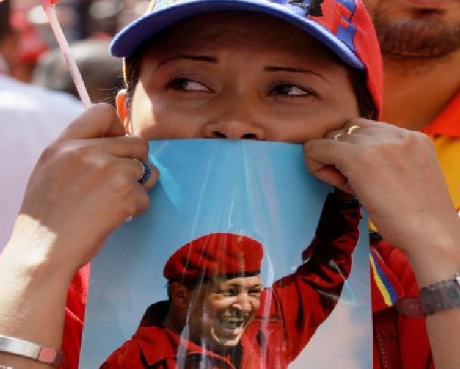 Hugo Chavez se zbate între viaţă şi moarte, confirmă vicepreşedintele Venezuelei