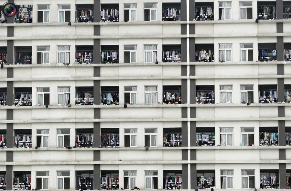 Locul de pe Terra în care se produce orice, pentru oricine. A fost supranumit "Fabrica Lumii" 195733