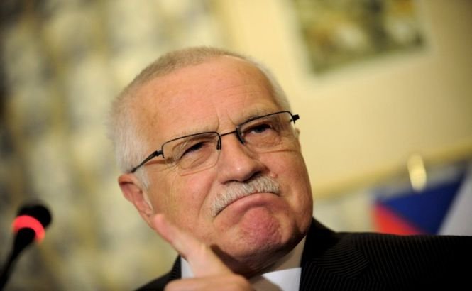 Preşedintele Cehiei este acuzat de TRĂDARE DE STAT