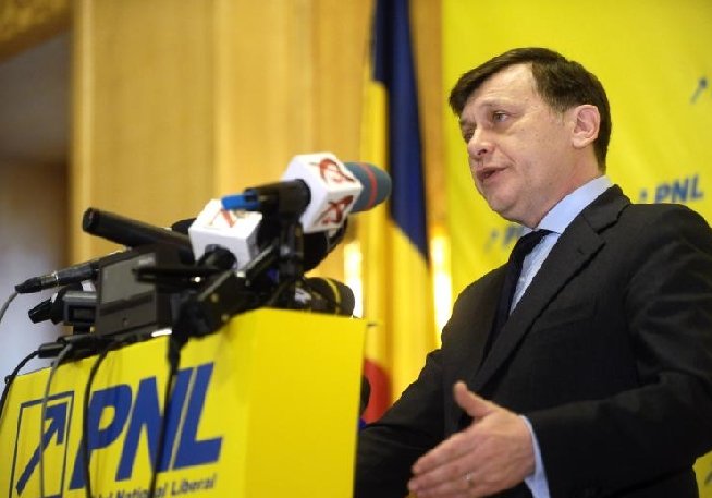 Antonescu: Liderul politic din Europa care îşi doreşte ca România să nu intre în Schengen e Băsescu