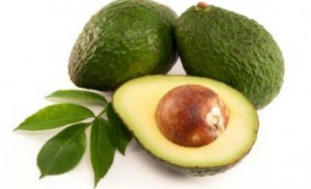 Avocado, fructul-minune care îţi menţine sănătatea şi silueta