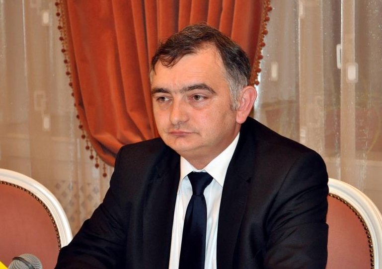 ANI: Secretarul de stat în Educaţie, Stelian Fedorca, incompatibil