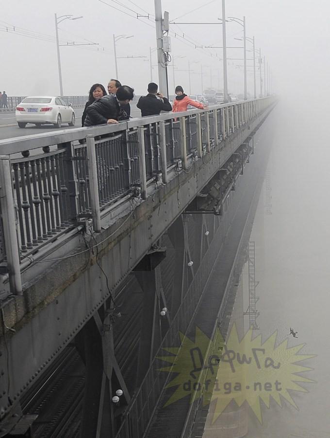 Ce a surprins un fotograf chinez, venit să pozeze ceaţa din Wuhan. "Când am revăzut imaginile am înmărmurit" 196304