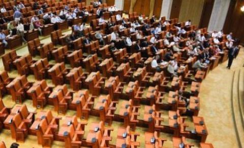 Dezbaterea moţiunii pe tema Oltchim la Camera Deputaţilor s-a încheiat