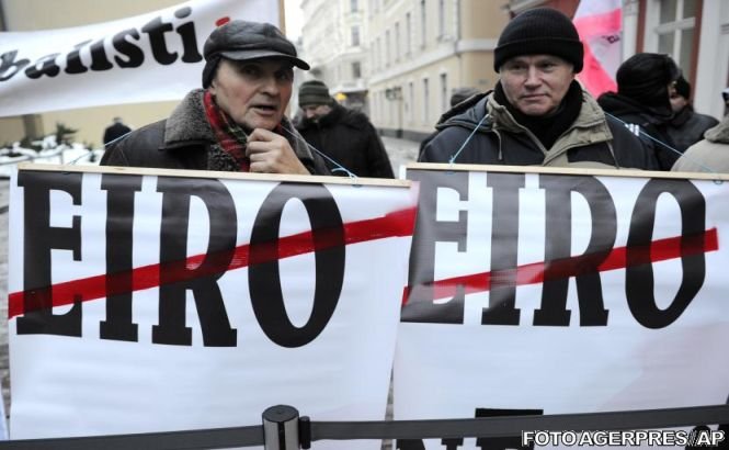 Letonia a depus o cerere oficială pentru a adera la zona euro