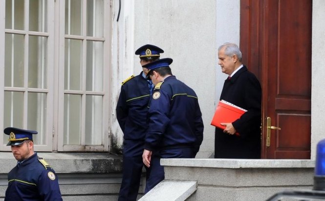O nouă respingere în cazul Adrian Năstase. Data recursului în cazul eliberării fostului premier rămâne 18 martie