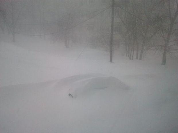 Seara când au mers la culcare, pământul era uscat. Dimineaţa, zăpada ajungea până la brâu. A venit primăvara în Rusia 196522