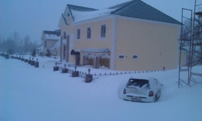 Seara când au mers la culcare, pământul era uscat. Dimineaţa, zăpada ajungea până la brâu. A venit primăvara în Rusia 196525