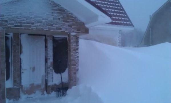 Seara când au mers la culcare, pământul era uscat. Dimineaţa, zăpada ajungea până la brâu. A venit primăvara în Rusia 196526