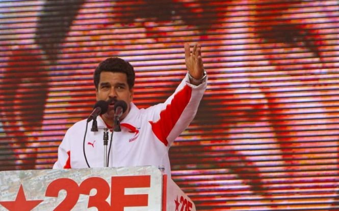 Chavez dorea ca acest bărbat să fie următorul preşedinte al Venezuelei. Portretul lui Nicolas Maduro, posibilul succesor al lui Chavez