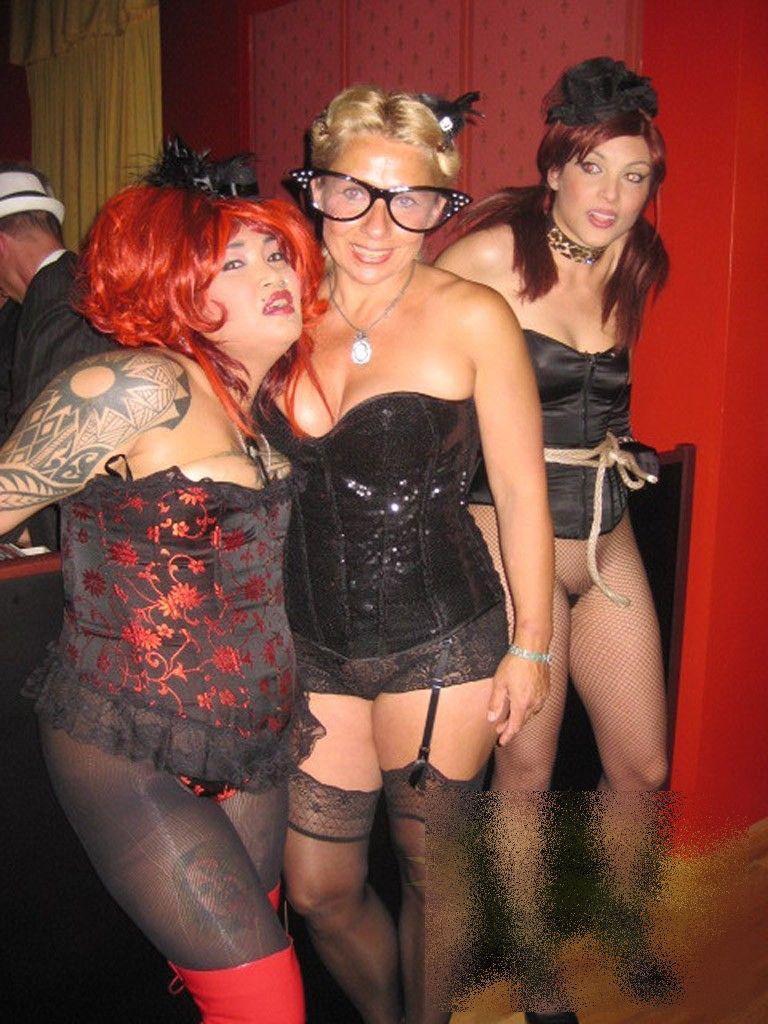 Lucra ca asistentă la un centru de bătrâni din Elveţia, dar această fotografie a ŞOCAT lumea. A fost concediată în secunda următoare 196722