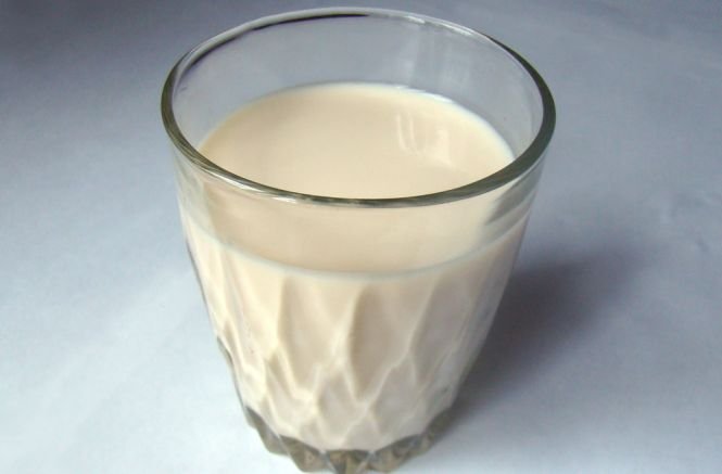 Lapte contaminat cu o substanţă cancerigenă, descoperit într-un depozit din România