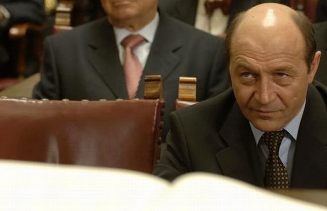Traian Băsescu, discurs la Academia Română: Am fost un preşedinte care şi-a susţinut mandatul numai prin aplicarea Constituţiei