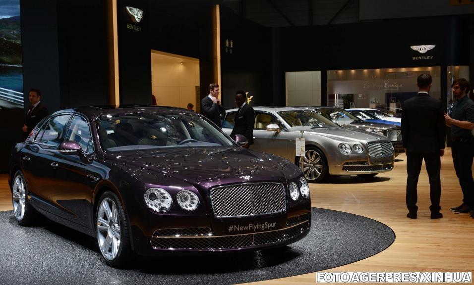 Ferrari, Bentley, Jaguar şi Rolls-Royce revin în forţă cu noi modele, la Salonul Auto de la Geneva 197215