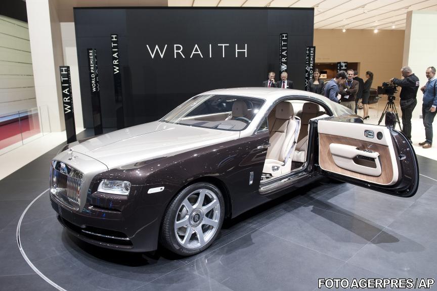 Ferrari, Bentley, Jaguar şi Rolls-Royce revin în forţă cu noi modele, la Salonul Auto de la Geneva 197216