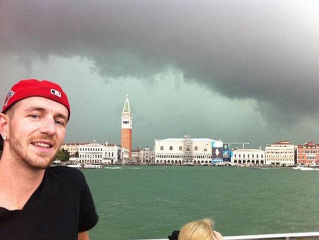 Nimeni n-a crezut de ce au fost în stare aceşti doi tineri. "Mai aveau puţin şi puneau Armata pe urmele lor" 197099