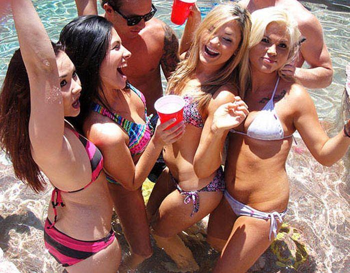 ORGII pe banii părinţilor. Ce fac elevii de la cele mai prestigioase licee din SUA în vacanţa de primăvară 197119