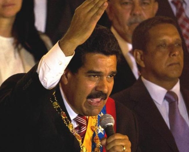 Nicolas Maduro a depus jurământul pentru preluarea funcţiei de preşedinte interimar al Venezuelei