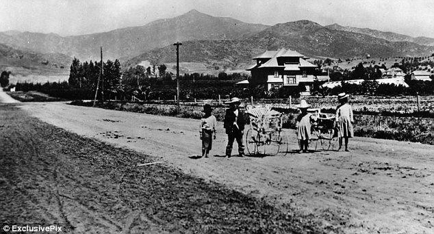 Astăzi 6 MILIARDE de oameni cunosc acest loc. Iată cum arăta în urmă cu 100 de ani  197447