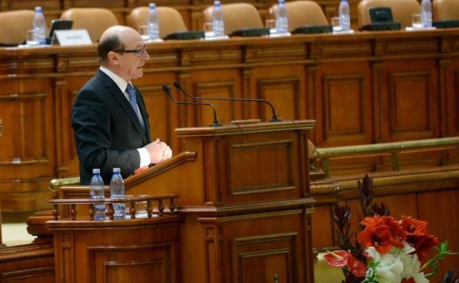Băsescu, despre intrarea României în zona euro: Termenul 2015 nu mai este realist. Este esenţial să intrăm în următorii 3-4 ani