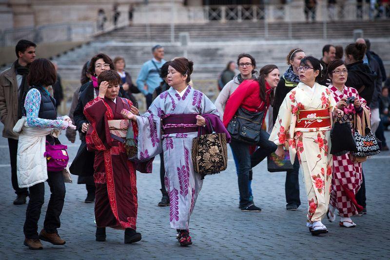 FOTOREPORTAJ din mijlocul Vaticanului. Ce se întâmplă aceste momente în spatele uşilor închise  197676