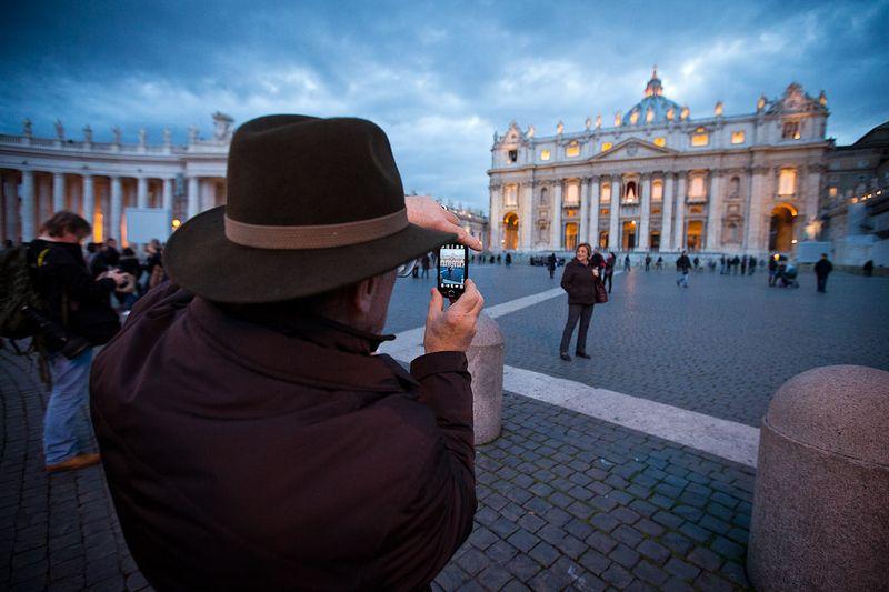 FOTOREPORTAJ din mijlocul Vaticanului. Ce se întâmplă aceste momente în spatele uşilor închise  197679