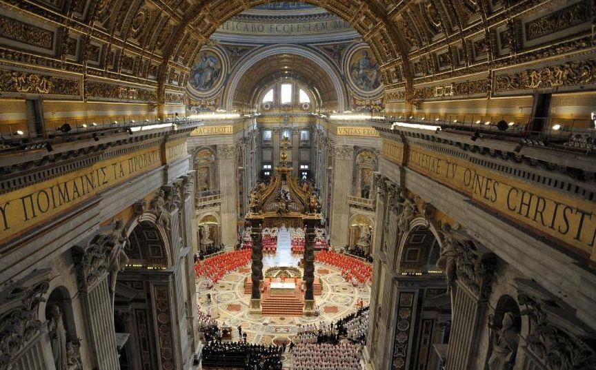 FUM NEGRU la Vatican. Conclavul Cardinalilor nu a reuşit să aleagă noul papă 197770