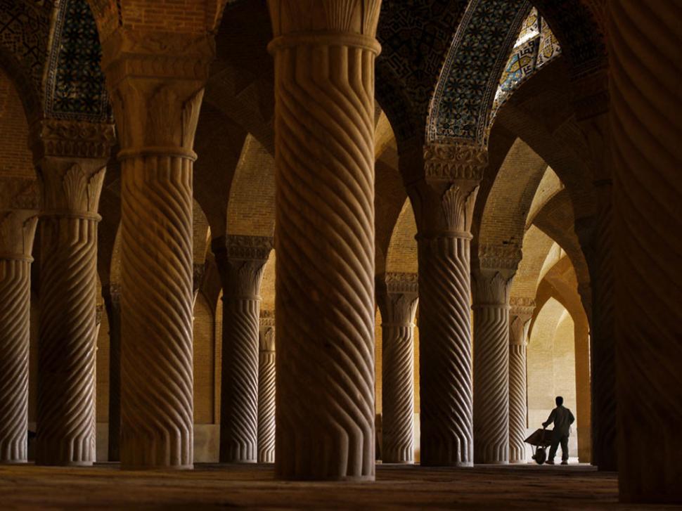 Faţa nevăzută a Iranului. "Când a venit în Orientul Mijlociu, America şi-a ales greşit atât prietenii cât şi duşmanii" 197998