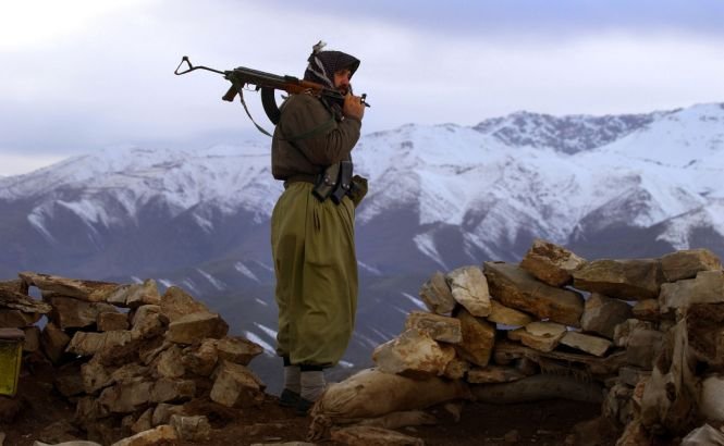 Semn de pace din partea PKK. Rebelii kurzi au eliberat opt prizonieri turci
