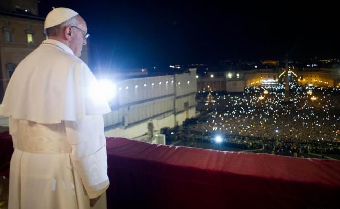 Ce probleme de sănătate are noul Papă Francisc