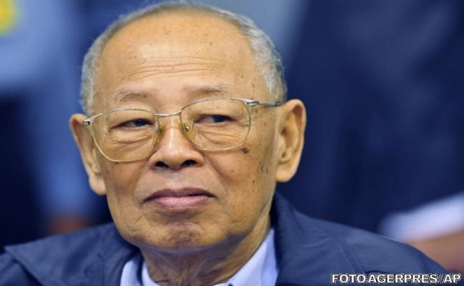 Ieng Sary, un fost lider al khmerilor roşii, a murit la 87 de ani