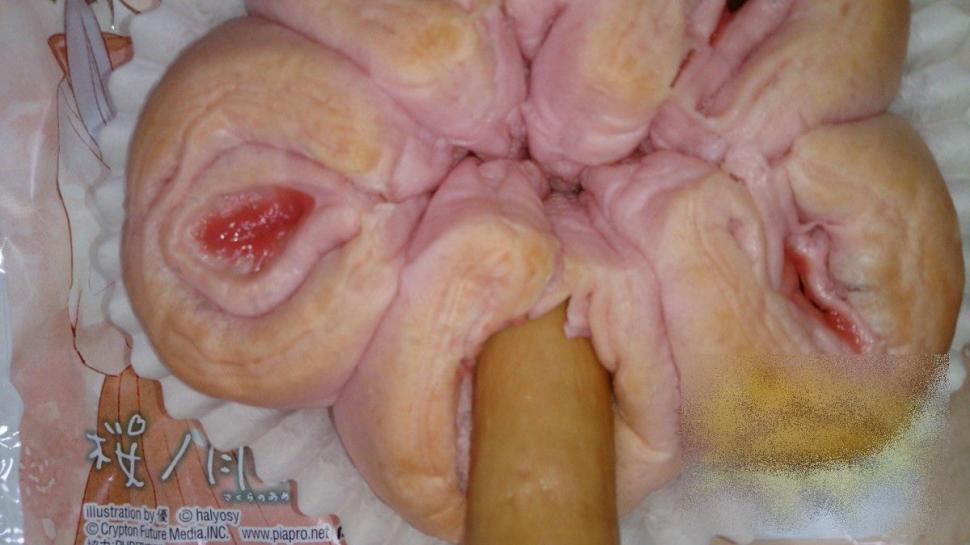 E nebunie curată în această ţară de când a apărut poza asta. Oamenii stau la cozi kilometrice 198291