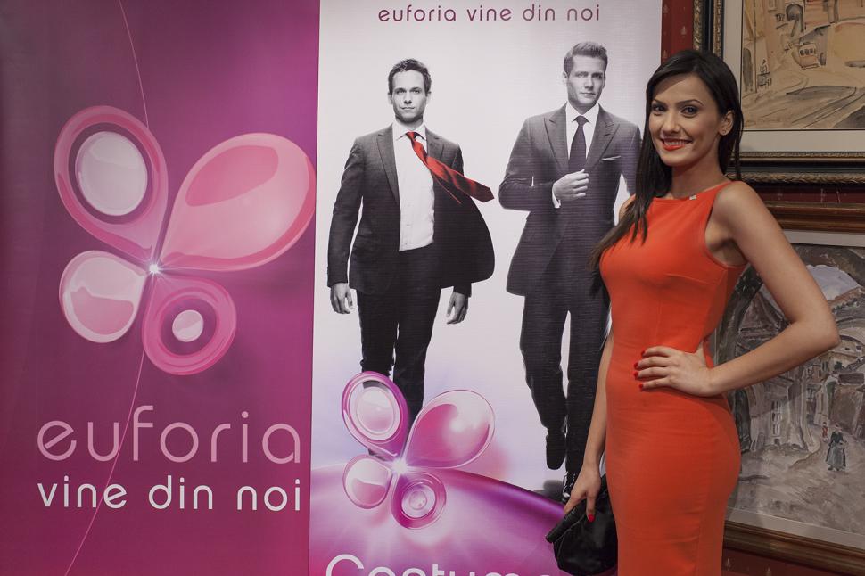 Serialul Costume, difuzat pe Euforia TV, inspiră creatorii de modă  198413