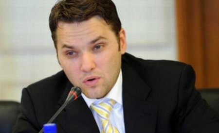 Avocatul Dan Şova îi recomandă lui Adrian Năstase să se adreseze CEDO