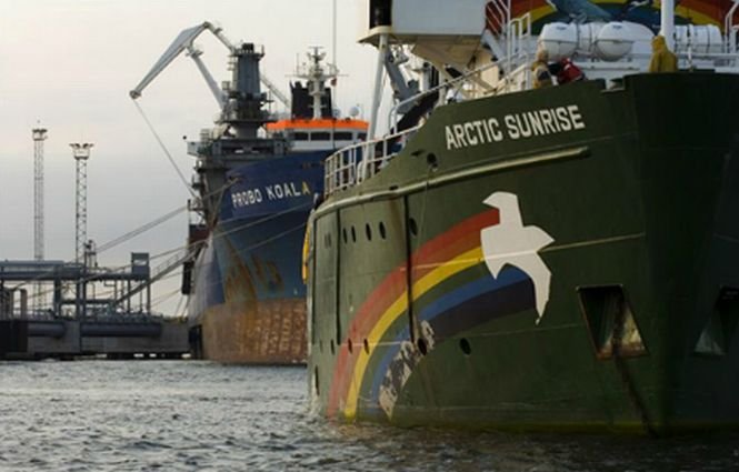 Vasul Greenpeace a ancorat în Portul Constanţa. Vezi cu ce mesaj a venit în România cea mai mare organizaţie de protecţie a mediului 