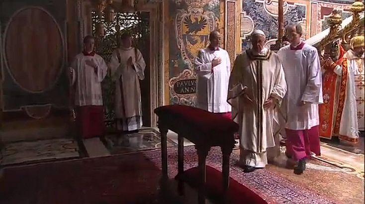 Vezi un FOTOREPORTAJ impresionant de la Vatican cu întronarea Papei Francisc. Ce MESAJ a adresat suveranul întregii lumi 198949