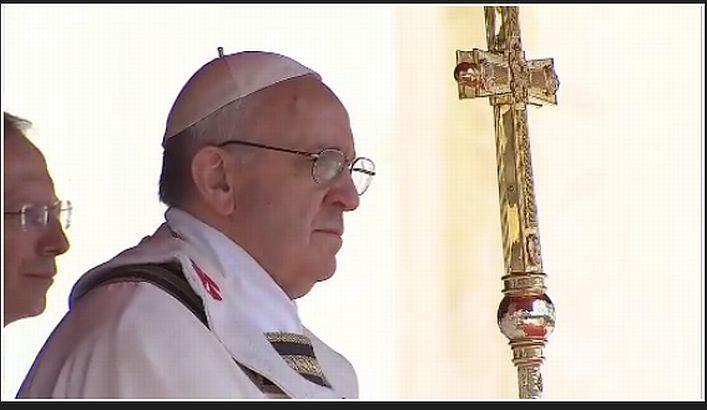 Vezi un FOTOREPORTAJ impresionant de la Vatican cu întronarea Papei Francisc. Ce MESAJ a adresat suveranul întregii lumi 198982