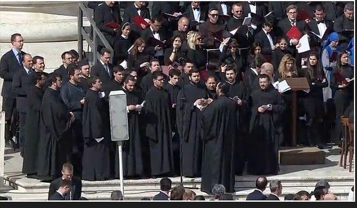 Vezi un FOTOREPORTAJ impresionant de la Vatican cu întronarea Papei Francisc. Ce MESAJ a adresat suveranul întregii lumi 198986
