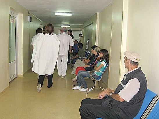 Telenovelă cu final dramatic, în spitalul din Medgidia. Protagonişti: două familii de romi