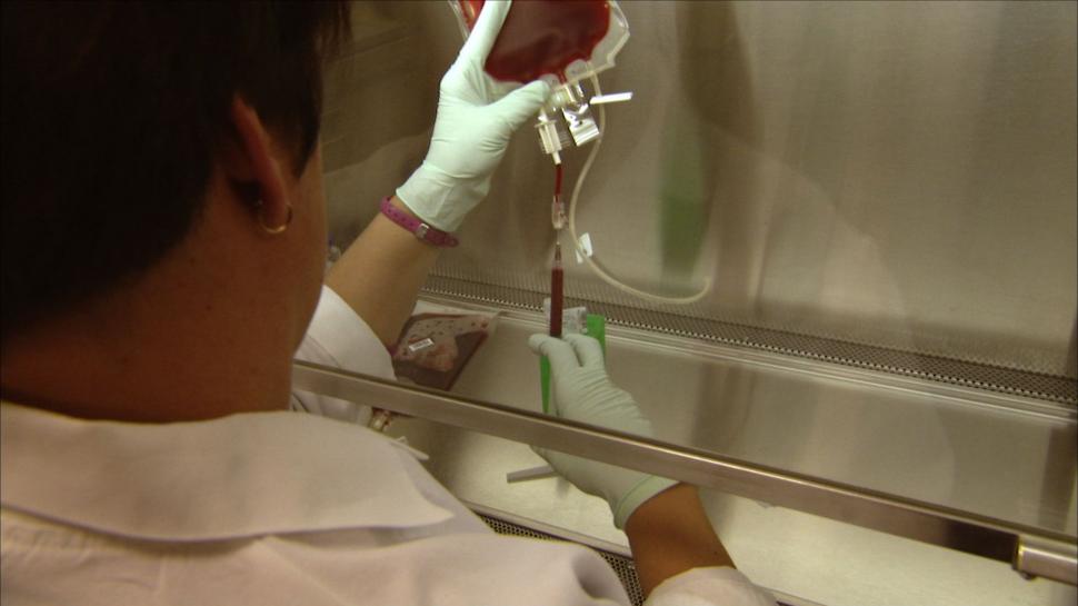 „În premieră” îţi prezintă povestea primului copil din România supus unor proceduri medicale de ultimă generaţie  199438