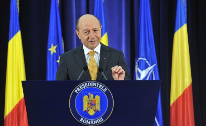 Traian Băsescu: Viaţa şi CCR vor sancţiona USL