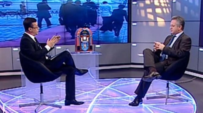 Relu Fenechiu: Avionul prezidenţial costă 7 milioane de euro. Vezi ce spune purtătorul de cuvânt al lui Băsescu