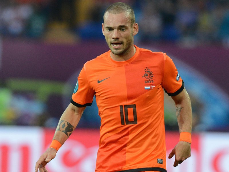 Wesley Sneijder nu va juca împotriva României din cauza unei accidentări