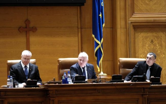 Viorel Hrebenciuc: La cum arată lucrurile, se va ajunge la o nouă suspendare a preşedintelui Băsescu