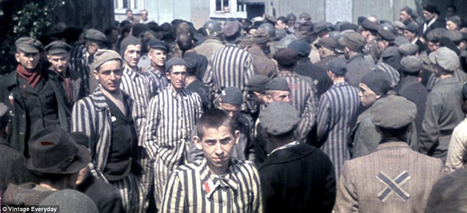 Aceasta este "culoarea" ÎNTUNERICULUI. Imagini pe care istoria acestei ţări ar vrea să le ascundă lumii 200254