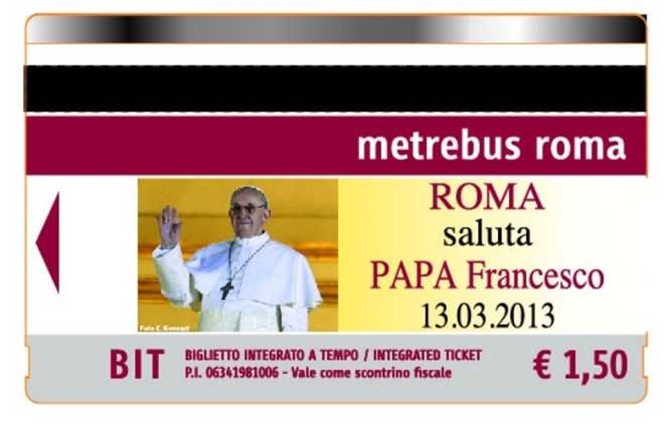 Bilete de autobuz şi metrou cu imaginea Papei Francisc, la Roma