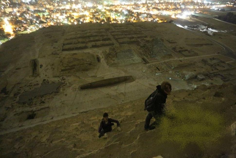 "Blestemul" acestei fotografii, făcute în Egipt. Din cauza pozei vor ajunge la ÎNCHISOARE 200155