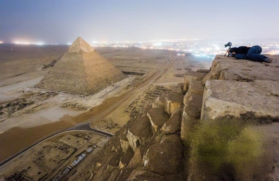 "Blestemul" acestei fotografii, făcute în Egipt. Din cauza pozei vor ajunge la ÎNCHISOARE 200158