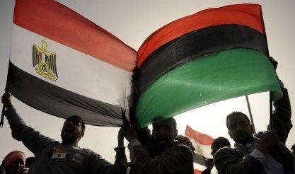 Egipt a extrădat doi foşti oficiali în Libia